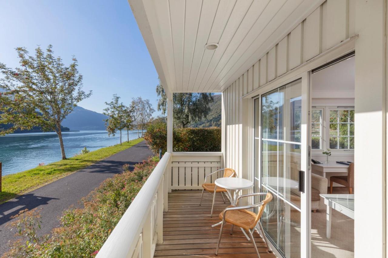 Hotel Loenfjord Loen Dış mekan fotoğraf