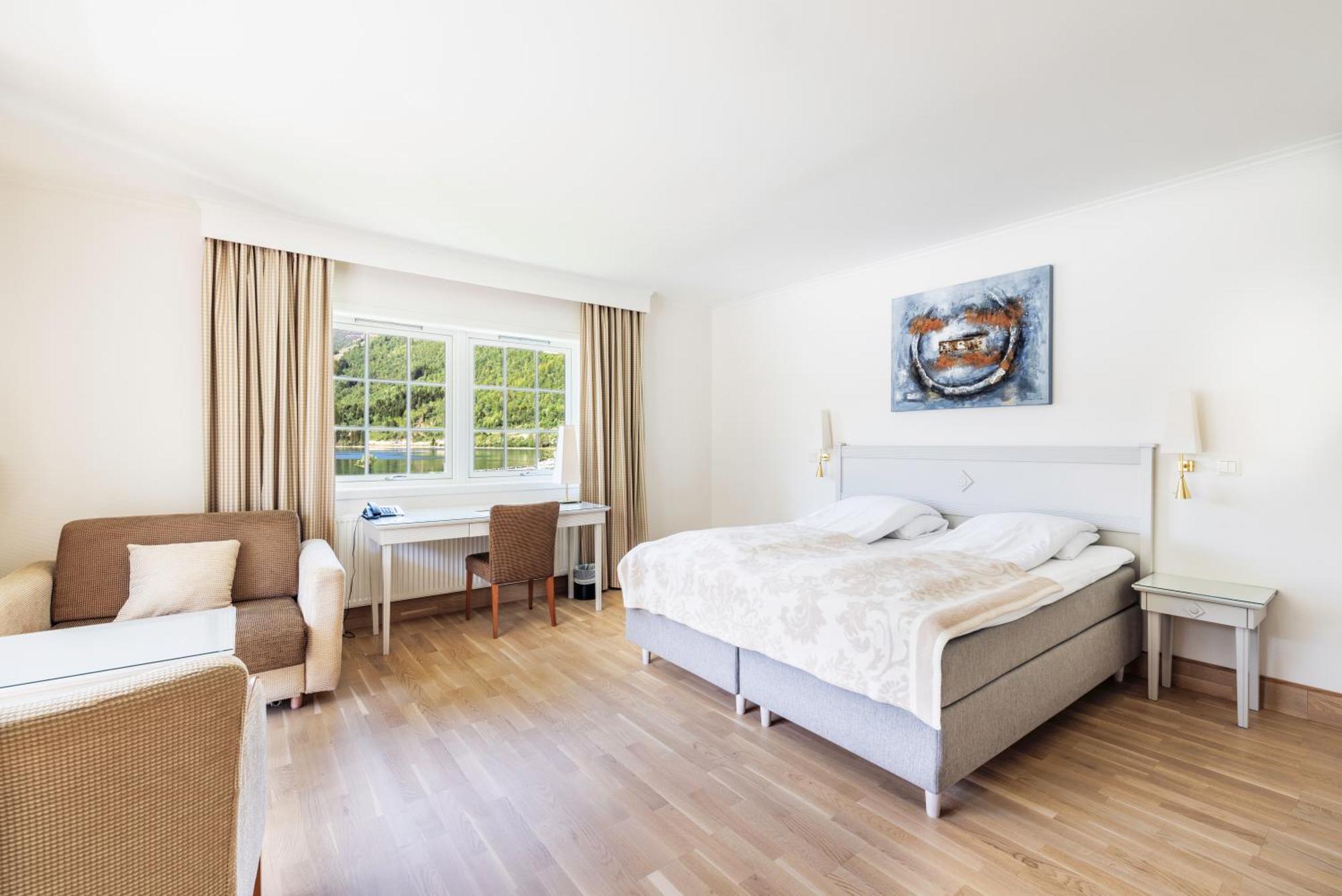 Hotel Loenfjord Loen Dış mekan fotoğraf