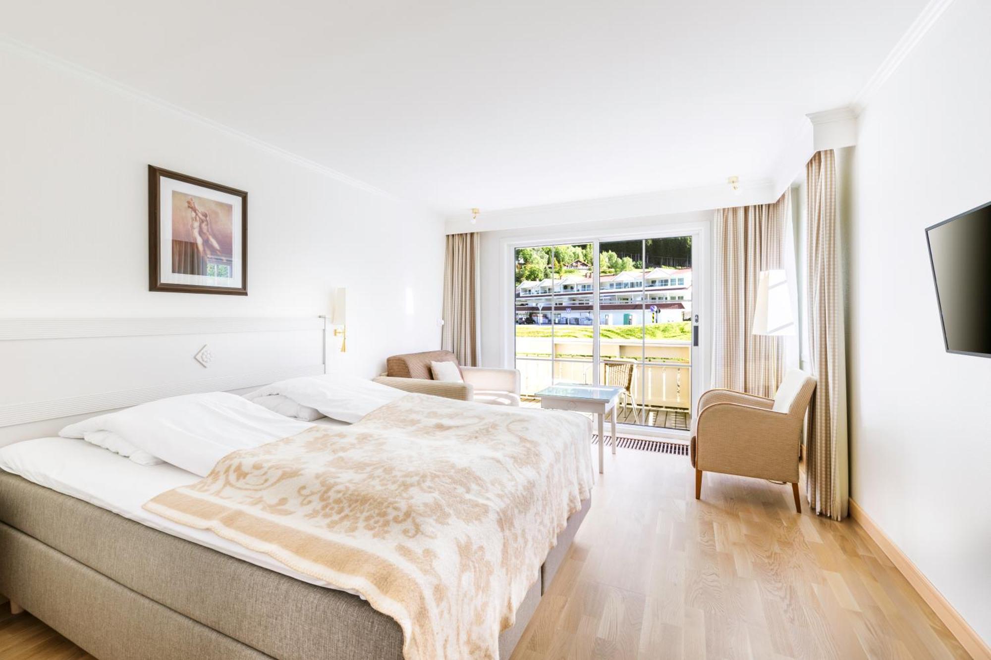 Hotel Loenfjord Loen Dış mekan fotoğraf