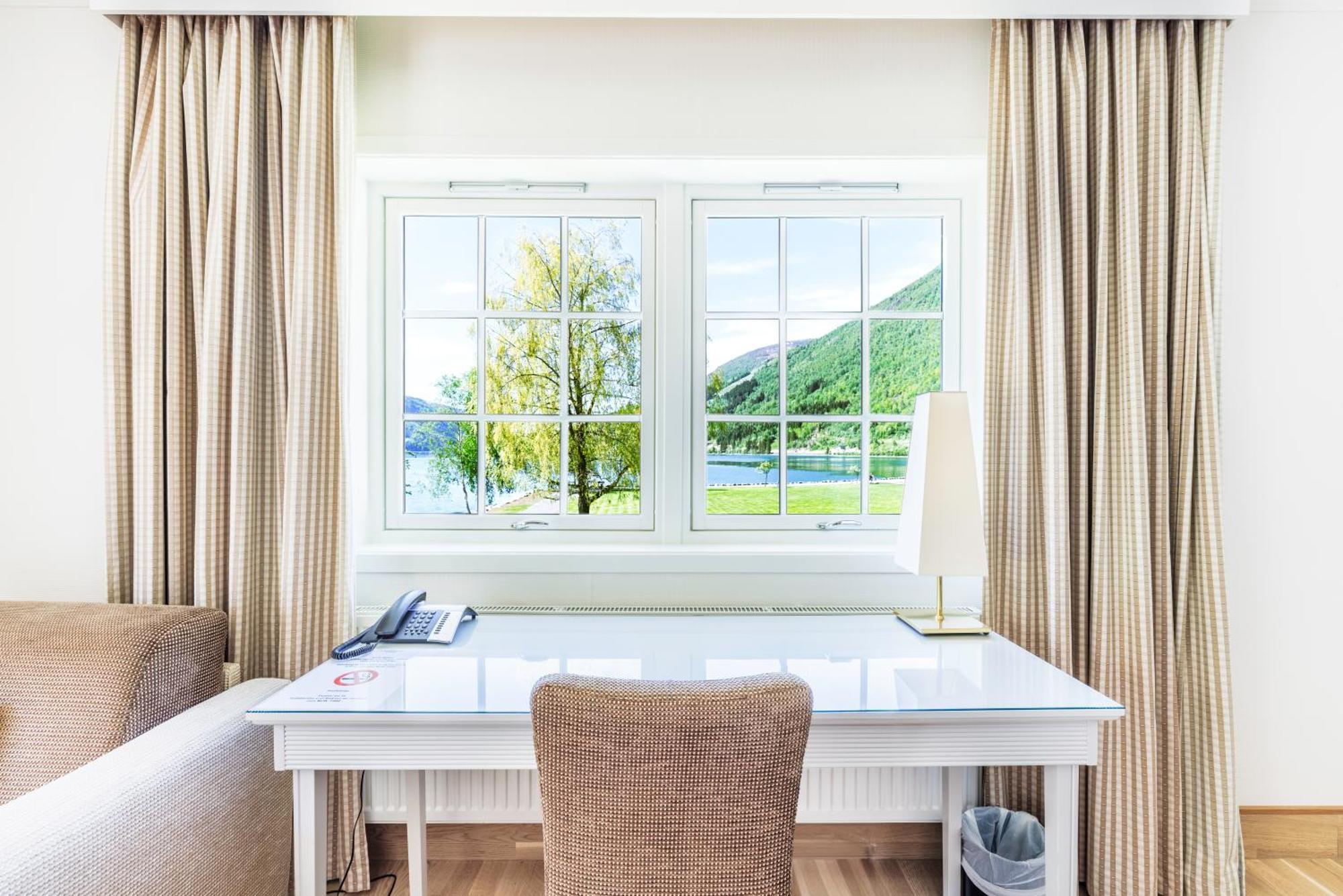 Hotel Loenfjord Loen Dış mekan fotoğraf